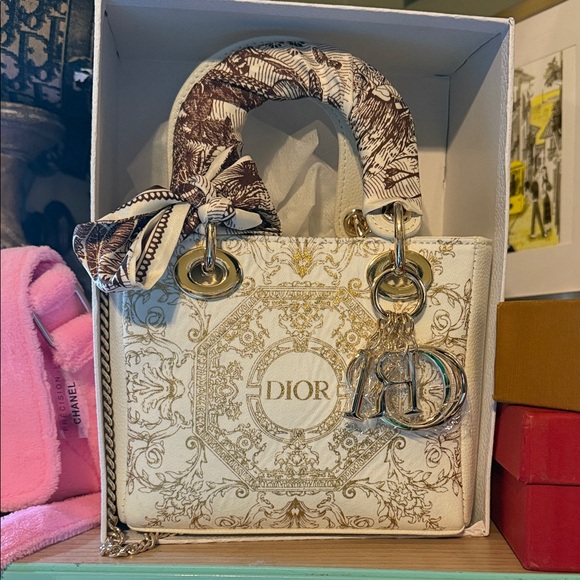 MYSTERY BOX Dior Cream and Gold Tote with Brown Accents - Picture 1 of 9